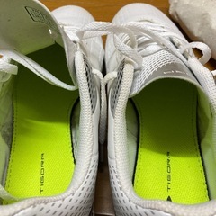 サッカー トレーニングシューズ TIGORA 26.5cm  の画像