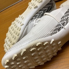 サッカー トレーニングシューズ TIGORA 26.5cm  の画像
