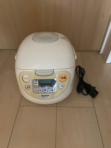 象印　マイコン炊飯ジャー