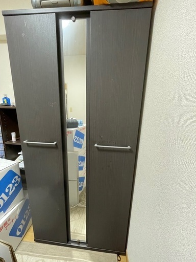 衣類用鏡付きタンス