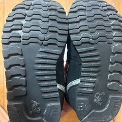 ニューバランス　キッズスニーカーの画像