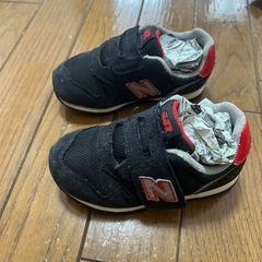 ニューバランス　キッズスニーカーの画像