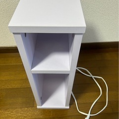 【受付終了】サイドテーブル　2段　コンセント付の画像