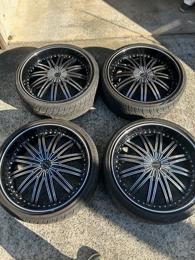 275/30ZR24 RIVAI ホイール付き　4本