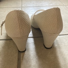 【USED】☆パーティー用☆ハイヒール☆白☆24cm☆ACQUA CALDA☆披露宴にもの画像