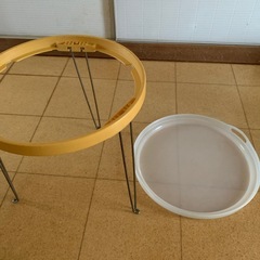 レジャー用折り畳み 円テーブルの画像