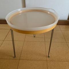 レジャー用折り畳み 円テーブルの画像