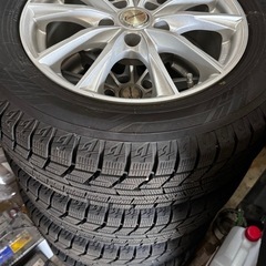 215/60r16 スタッドレス 22年製 クラウン マークX