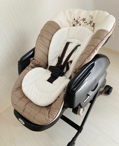 コンビ　ネムリラ　オートスイング　ベビーラック　ハイローチェア