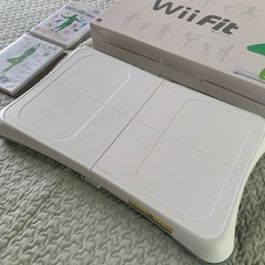 バランスボードとwii fit plusソフトセットの画像