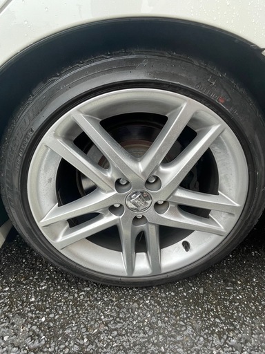 200系クラウン後期18インチ
ホイールタイヤ付き 4本