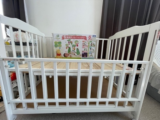 8月限定　ベビー用品　ベビーベッド　ベビーメリー　カトージ　美品　使用期間6ヶ月　解体済み　すぐに渡せます