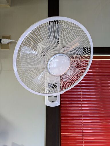 リモコン付き壁掛扇風機
