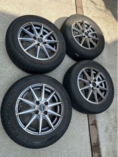 スタッドレスタイヤ　14インチホイール