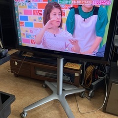 シャープ　32型テレビ　LC-32E9 土台付き　　リサイクルショップ宮崎屋　佐土原店　24.8.19F