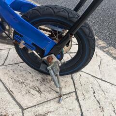 へんしんバイク 補助棒付きの画像