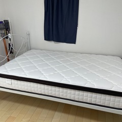 セミダブルベッド