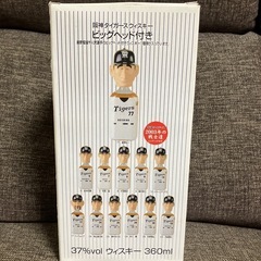 阪神タイガースウィスキー（入れ物だけ）¥500→¥300の画像