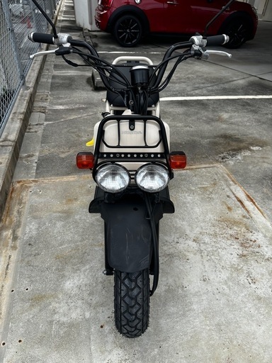 ZOOMER(クリーム色)  できるだけ早く売りたいため金額は相談に乗ります！！