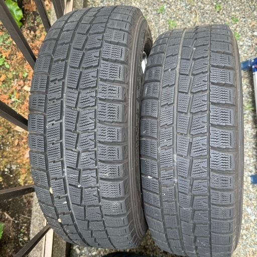 最終値下げ！DUNLOP WINTER MAXX スタッドレスタイヤ　195/６５Ｒ15 インチ４本セット