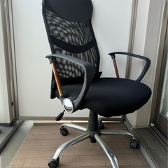 【差し上げます】オフィスチェア 腰あてクッション付きの画像