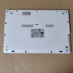 富士通 Lifebook UH75/C3 第8世代 Core i7 8565Uの画像