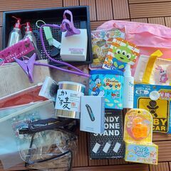 ポーチ　缶　スマホスタンド　アルコールチェッカー　いろいろ雑貨ま...