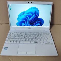 富士通 Lifebook UH75/C3 第8世代 Core i...