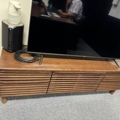 平日はいつでも
引き取り可能、テレビ台　 の画像