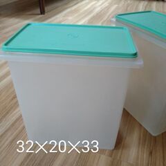 保存容器タッパーウェア　10キロキーパー