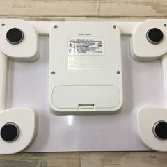 オムロン 体重体組成計 HBF-212 カラダスキャン A４サイズ コンパクト 液晶表示 登録人数４人の画像