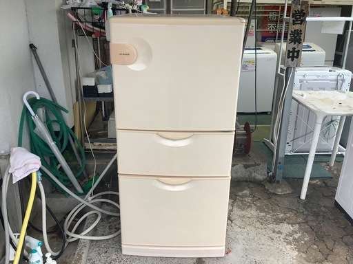 【リサイクルサービス八光】2003年製　HITACHI　3ドア冷蔵庫　R-22RYK(CS)