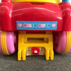 ワールド サンリオ わくわくハローキティ 女の子 乗用玩具 押し車の画像