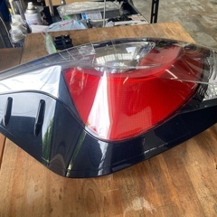 トヨタ純正　NHP10アクア後期　テールレンズの画像