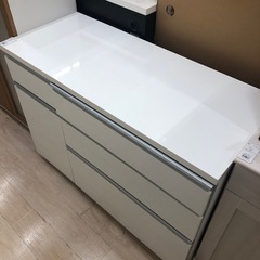 ホワイトキッチンカウンター 3引き出し ホワイトの3段キッチンカウンターのご紹介です