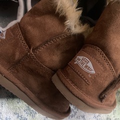 キッズスニーカーの画像