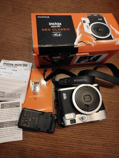 富士フイルムinstaxmini 90 NEOCLASSIC