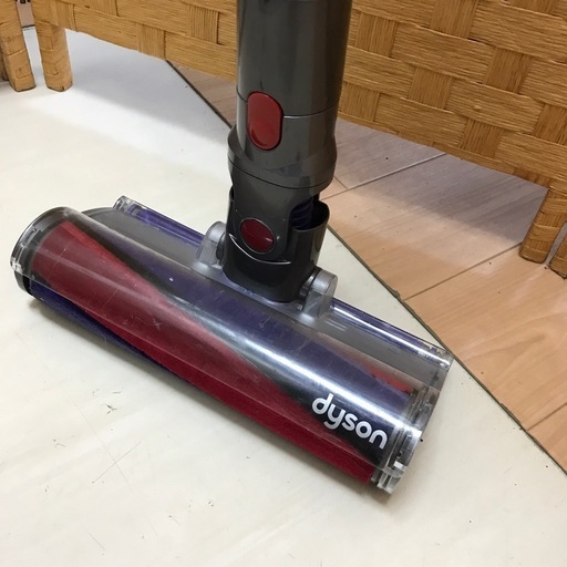 【引取】ダイソンSV12FFコードレスサイクロン掃除機Dysonv10Fluffy ニッケル/アイアン