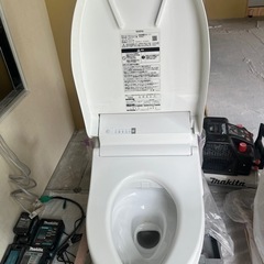 TOTO新品未使用タンクレストイレウォシュレット一体型TCF941型の画像