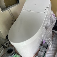 TOTO新品未使用タンクレストイレウォシュレット一体型TCF941型の画像