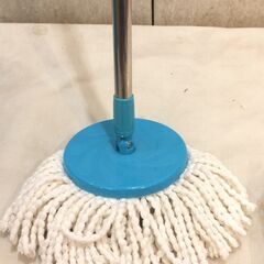 ☆372☆未使用！水ぶきモップ　モップ セット 足踏み式 シングル回転　掃除用品　替えモップ付きの画像