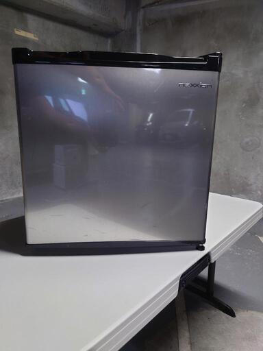 お値下げ中！！【期間限定！】nexxion  FR-SF32S 小型 家庭用 冷凍庫