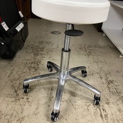 O2408-518　キャスター付スツール 低反発 汚れあり 中古④の画像