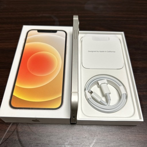 【美品・箱あり】iPhone12 /64GB 人気のホワイト❗️