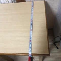 棚付きテーブルの画像