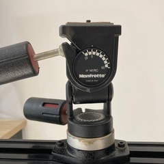 （直接引取のみ）カメラ 撮影用 カメラスタンド EXPERT-867 ゴールデン光機 マンフロット 雲台 3つ付きの画像