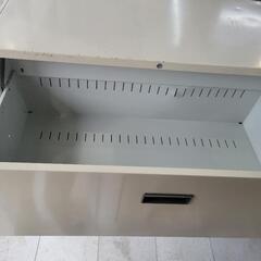 【事務用品】スチールキャビネット　書庫　中古　リサイクルショップ宮崎屋住吉店24.8.19kの画像