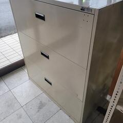 【事務用品】スチールキャビネット　書庫　中古　リサイクルショップ宮崎屋住吉店24.8.19kの画像