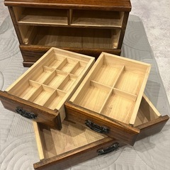 新品未使用　からくりたんすの画像