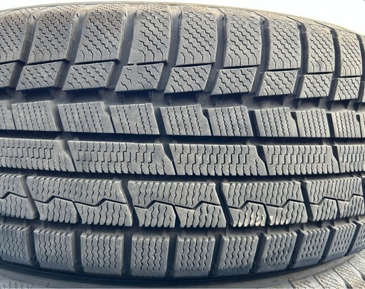 TOYO 215/65R16 23年製　スタッドレスタイヤ